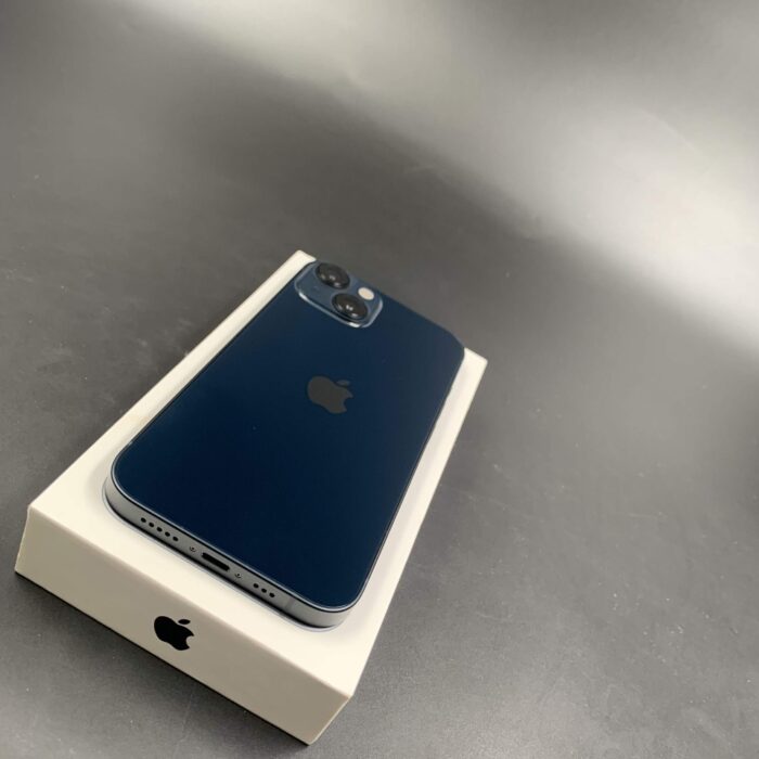 iPhone 13 128GB Midnight - Image 7