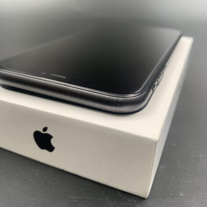 iPhone 11 64GB Black - Image 4