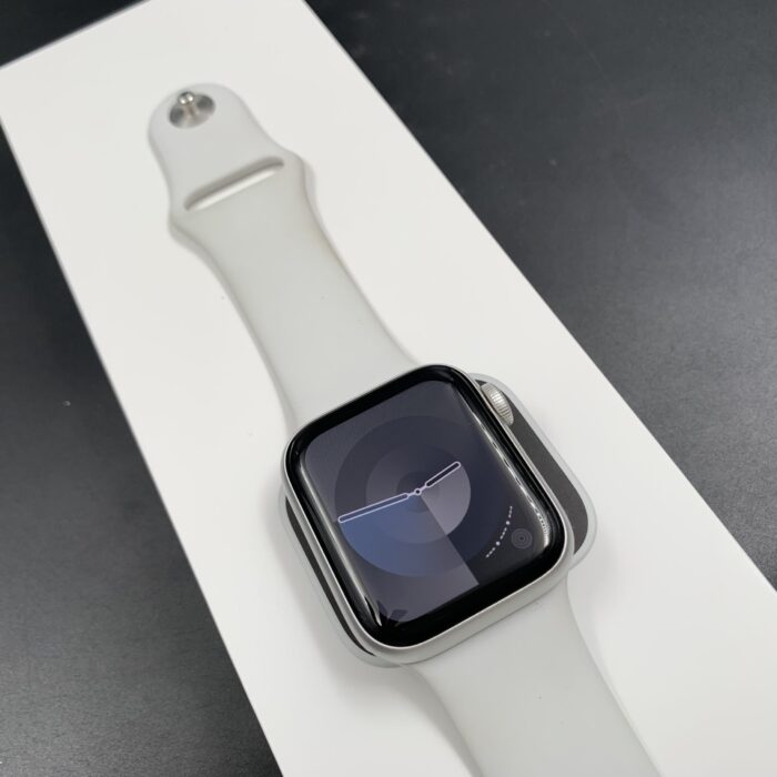 Apple Watch Series 6 (40mm,GPS & Cellular) Aluminum Case – Silver - Image 6