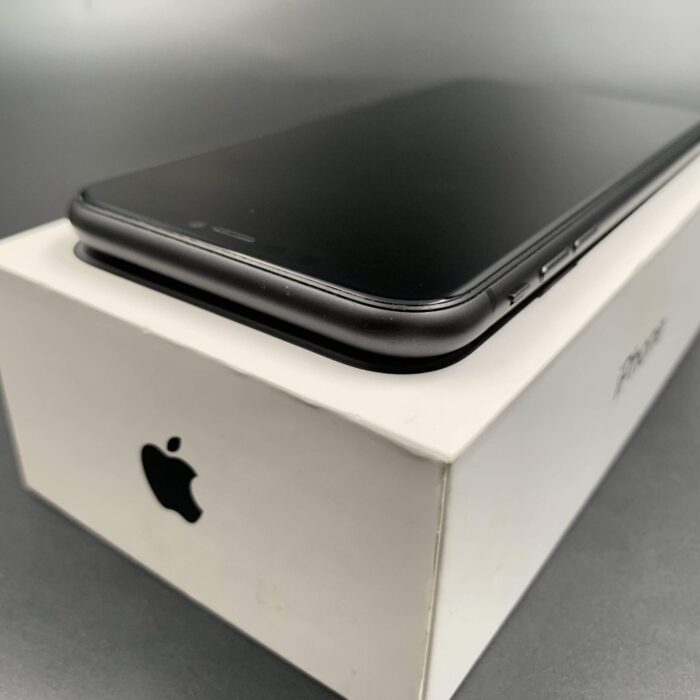 iPhone 11 64GB Black - Image 4