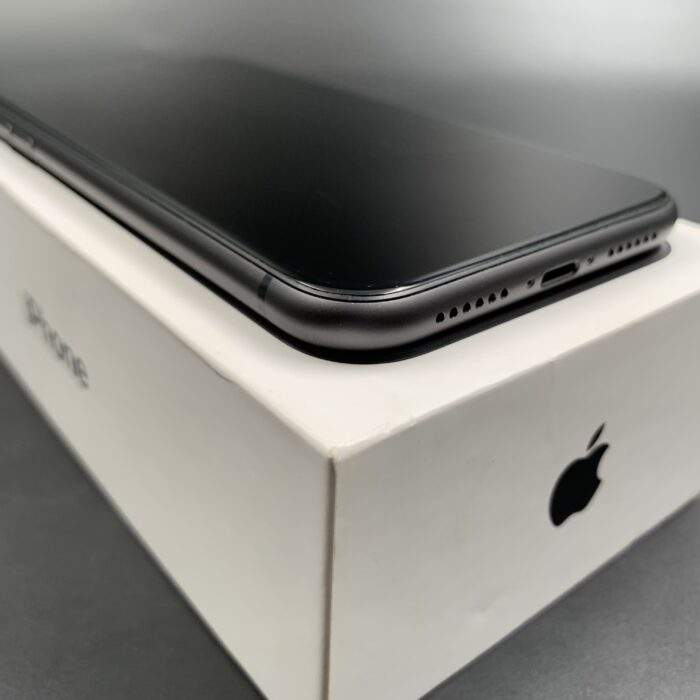 iPhone 11 64GB Black - Image 5