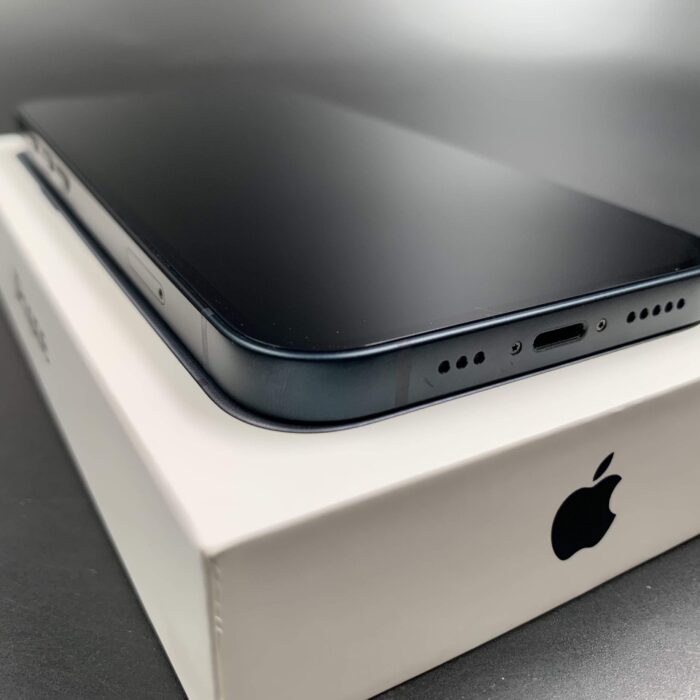 iPhone 13 128GB Midnight - Image 5