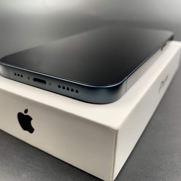 iPhone 13 128GB Midnight - Image 6