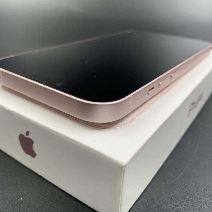iPhone 13 128GB Pink - Image 4