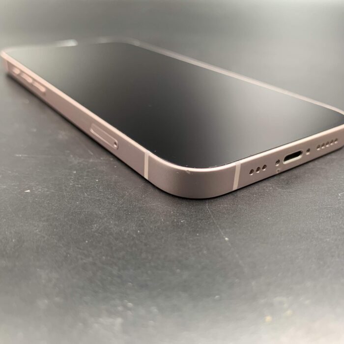 iPhone 13 128GB Pink - Image 4