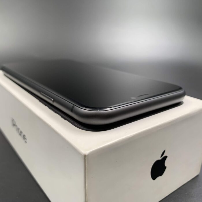 iPhone 11 128GB Space grey - Image 3
