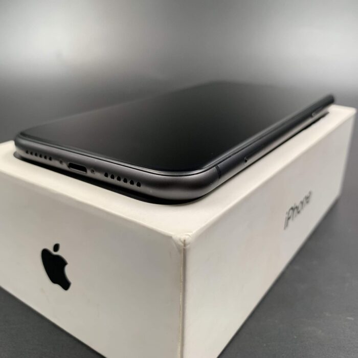 iPhone 11 128GB Space grey - Image 6
