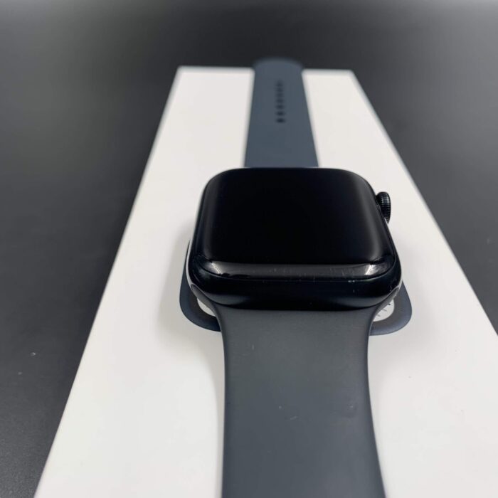Apple Watch Series 7 45MM Midnight GPS + Cellular - Image 3