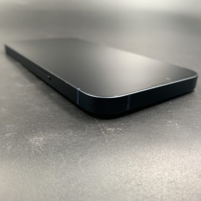 iPhone 13 256GB Midnight - Image 2
