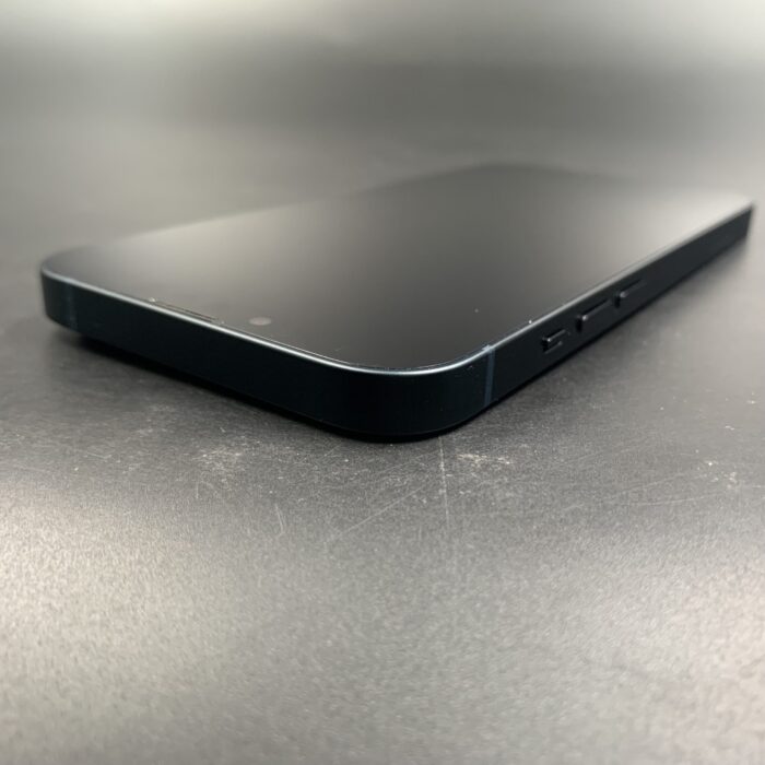 iPhone 13 256GB Midnight - Image 3