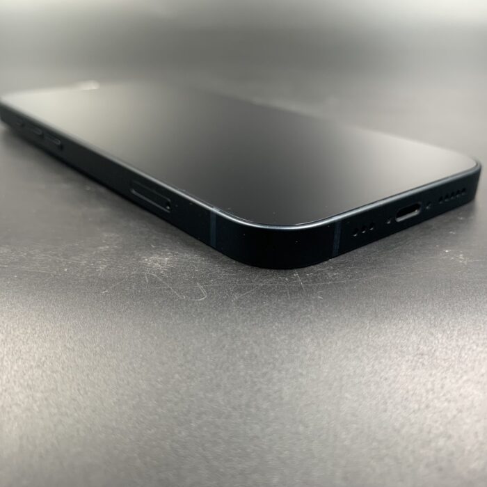 iPhone 13 256GB Midnight - Image 4