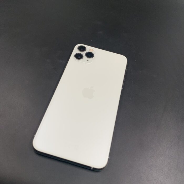 iPhone 11 Pro Max 256GB Silver - Image 9