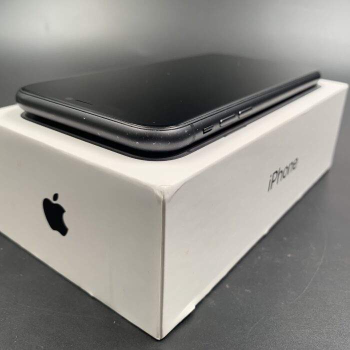 iPhone 11 128GB Black - Image 3