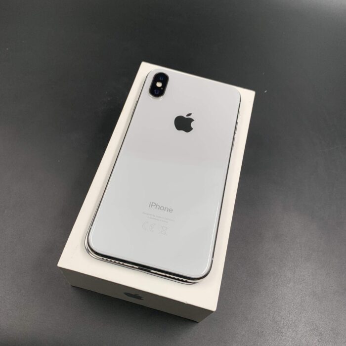 iPhone X 64GB Silver - Image 2