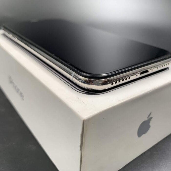 iPhone X 64GB Silver - Image 5
