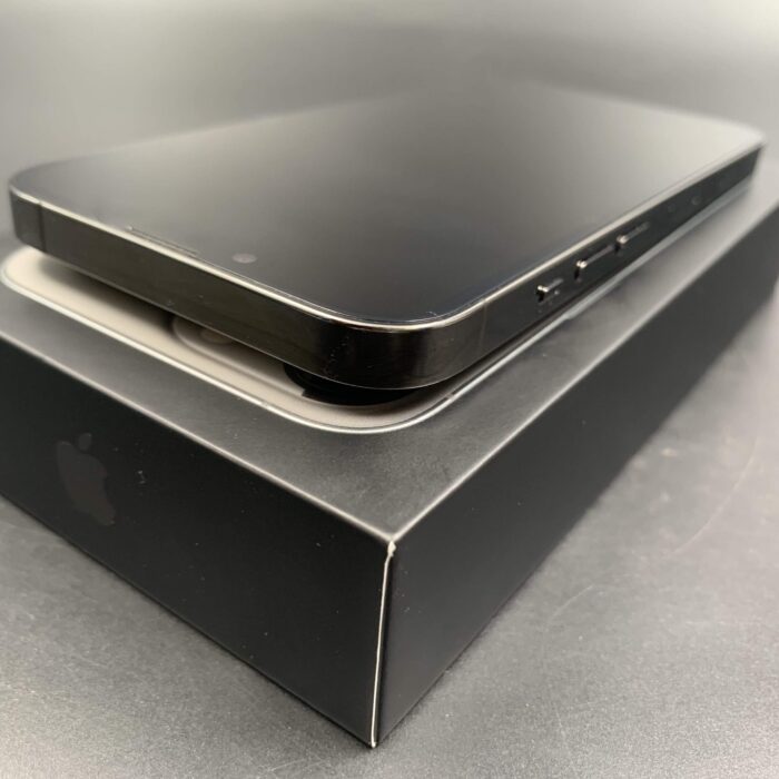 iPhone 13 Pro 512GB Graphite - Image 3