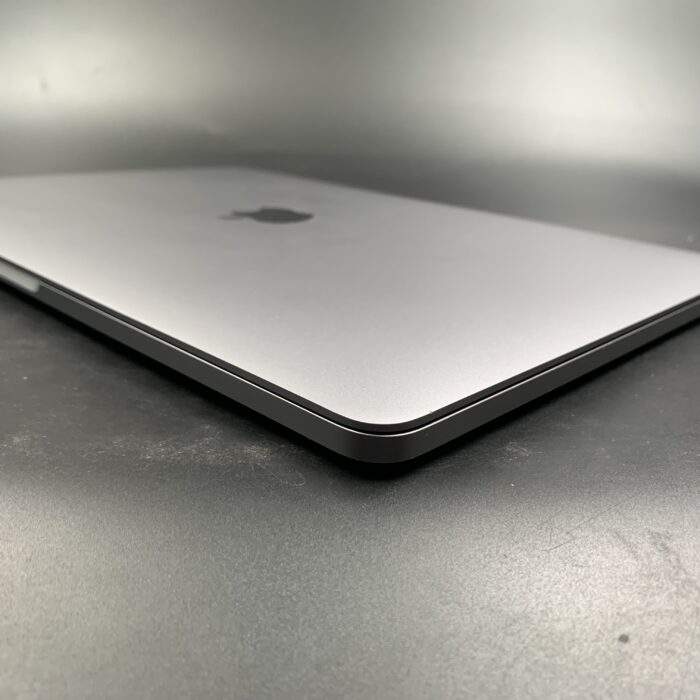 Macbook Pro(13", 512GB, 2019, Touch-bar, Four Thunderbolt 3 Ports) - Image 5