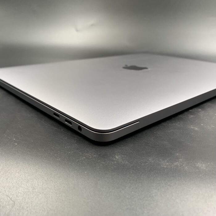 Macbook Pro(13", 512GB, 2019, Touch-bar, Four Thunderbolt 3 Ports) - Image 2