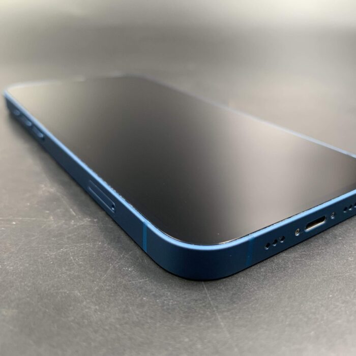 iPhone 13 256GB Blue - Image 3