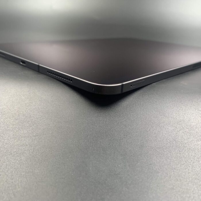 iPad Pro 11-inch 64GB (1st Generation) Wi-Fi + Cellular Space Grey - Image 5