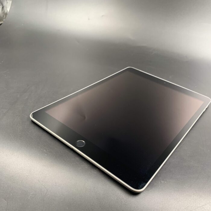 iPad 9th Gen Wifi + Cellular 64GB Silver - Image 6