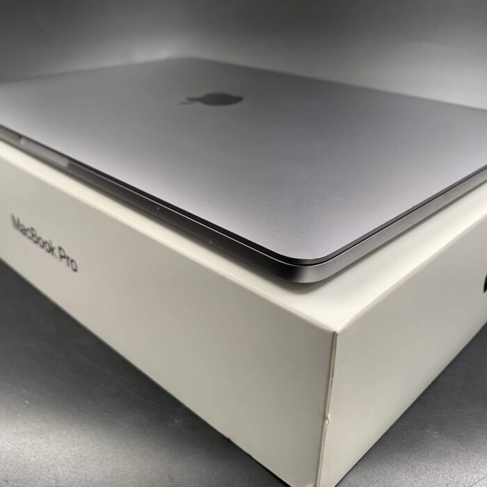 Macbook Pro 13" 2017 Core i5 2.3 Ghz | 8GB Ram | 128GB | Space Grey - Image 3