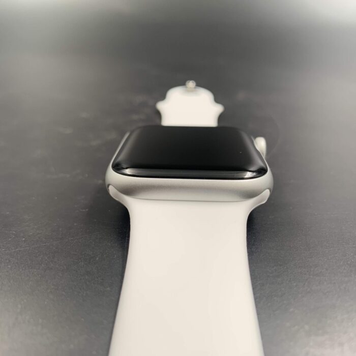 Apple Watch Series 5 44MM Silver GPS - Image 3