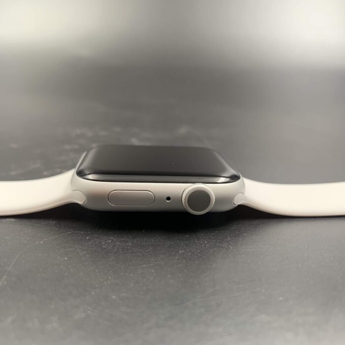 Apple Watch Series 5 44MM Silver GPS - Image 4