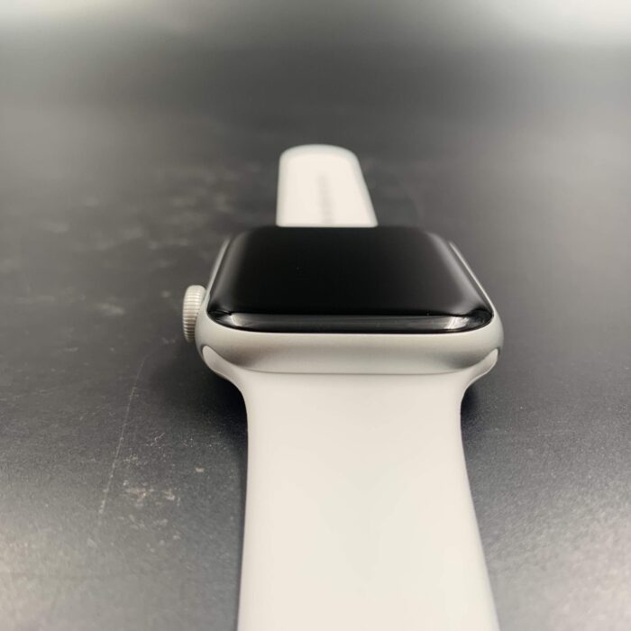 Apple Watch Series 5 44MM Silver GPS - Image 5