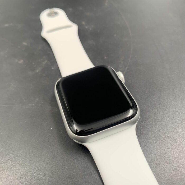 Apple Watch Series 5 44MM Silver GPS - Image 6