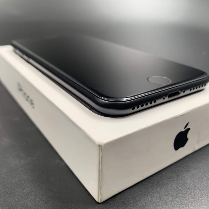 iPhone SE 2020 128GB Black - Image 5