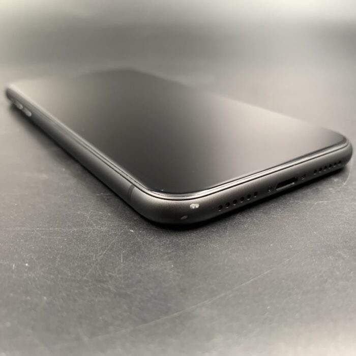 iPhone 11 64GB Black - Image 4