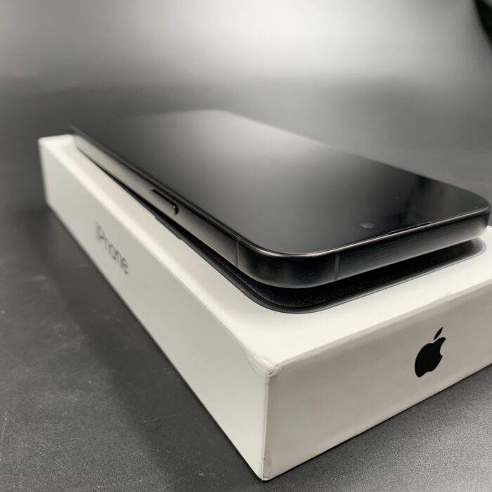 iPhone 15 Pro Max 512GB Black Titanium - Image 3