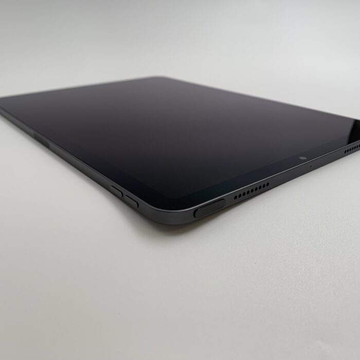 iPad Air (5th Generation) 64GB WIFI Space Grey - Image 2