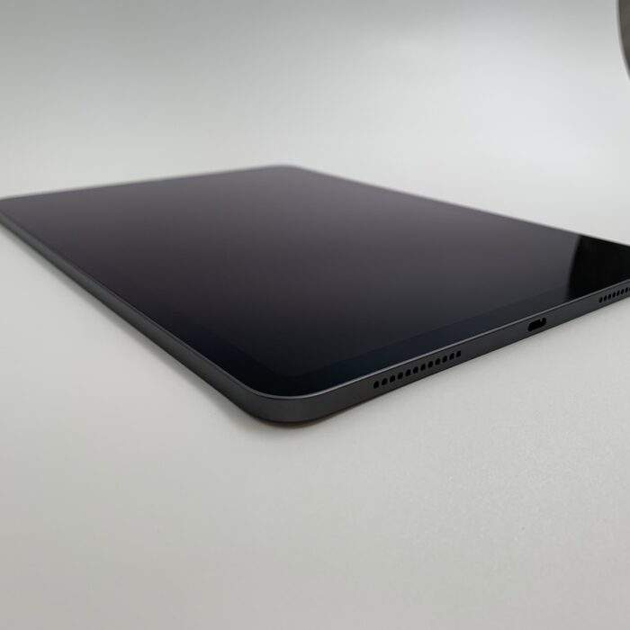 iPad Air (5th Generation) 64GB WIFI Space Grey - Image 4
