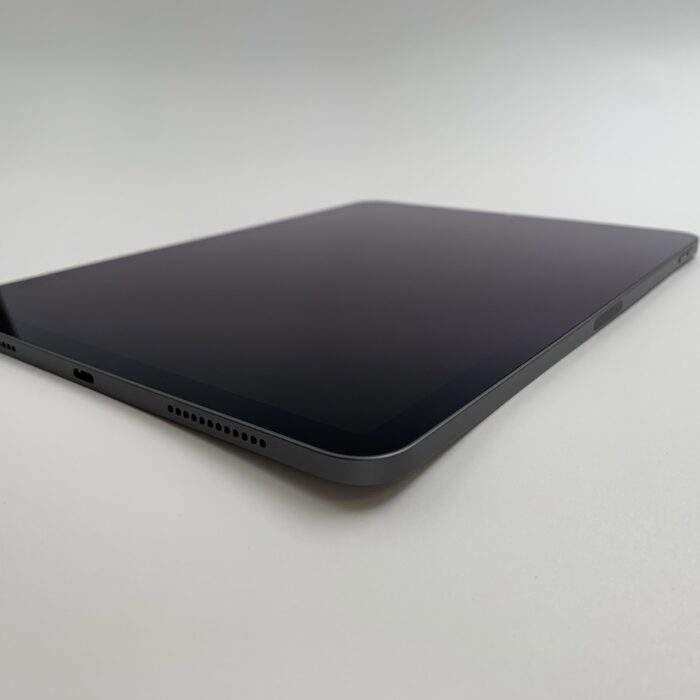 iPad Air (5th Generation) 64GB WIFI Space Grey - Image 5