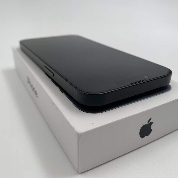 iPhone 13 128GB Midnight - Image 3