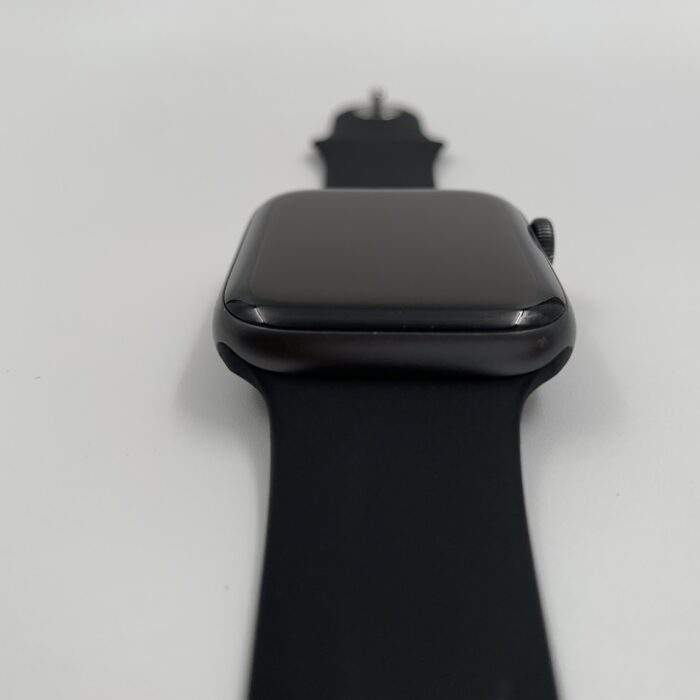Apple Watch SE (Gen 1) 44MM GPS + Cellular Space Grey - Image 5