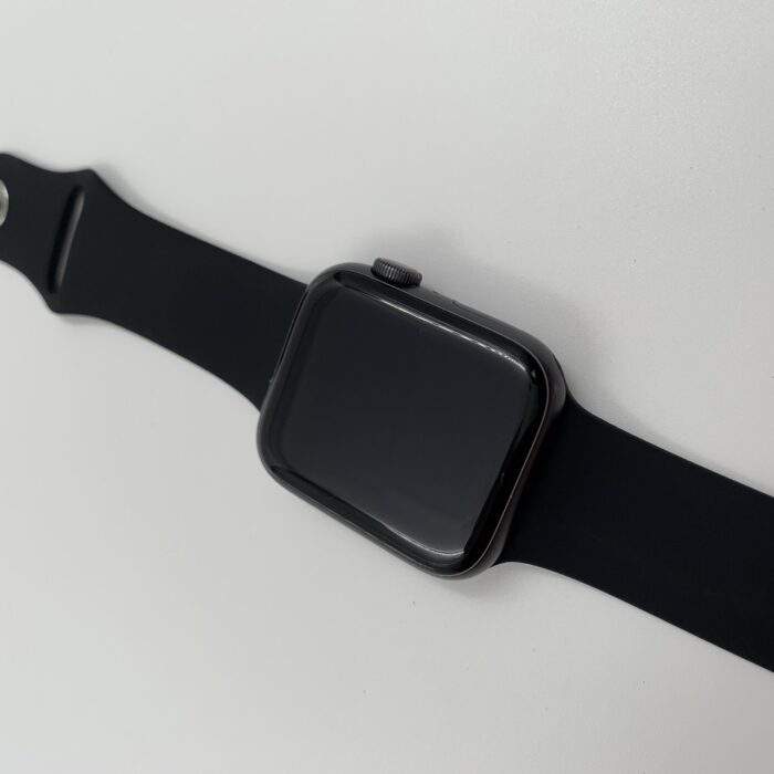 Apple Watch SE (Gen 1) 44MM GPS + Cellular Space Grey - Image 7