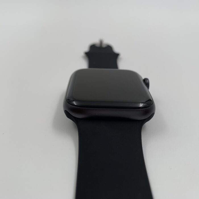 Apple Watch SE (Gen 1) 44MM GPS + Cellular Space Grey - Image 5