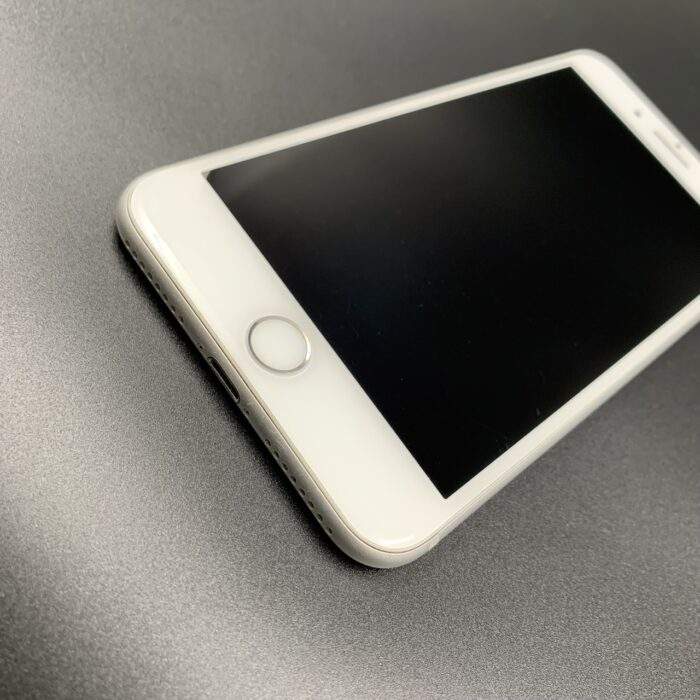 iPhone 7 Plus 128GB Silver - Image 7