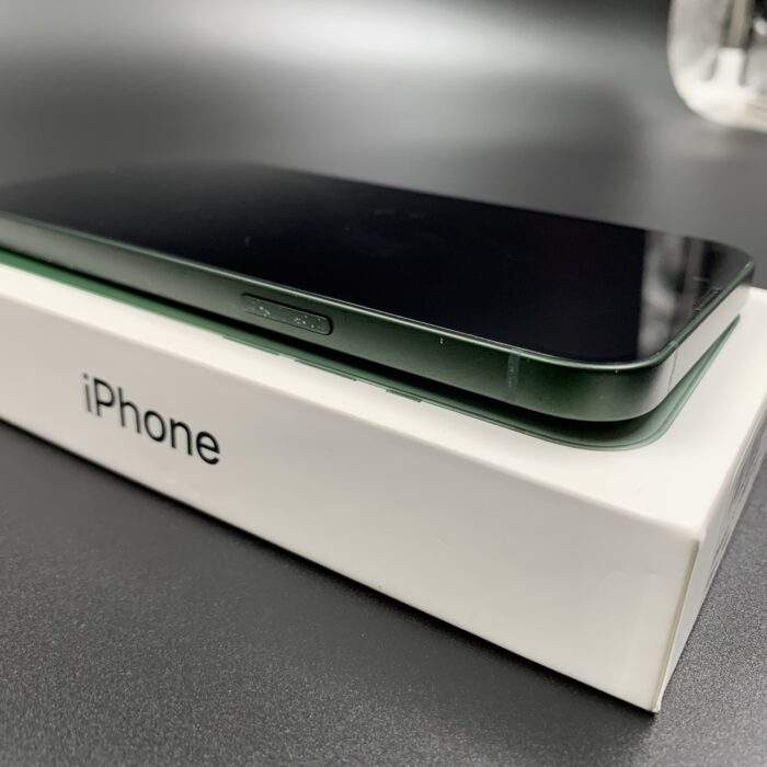iPhone 13 128GB Green - Image 3