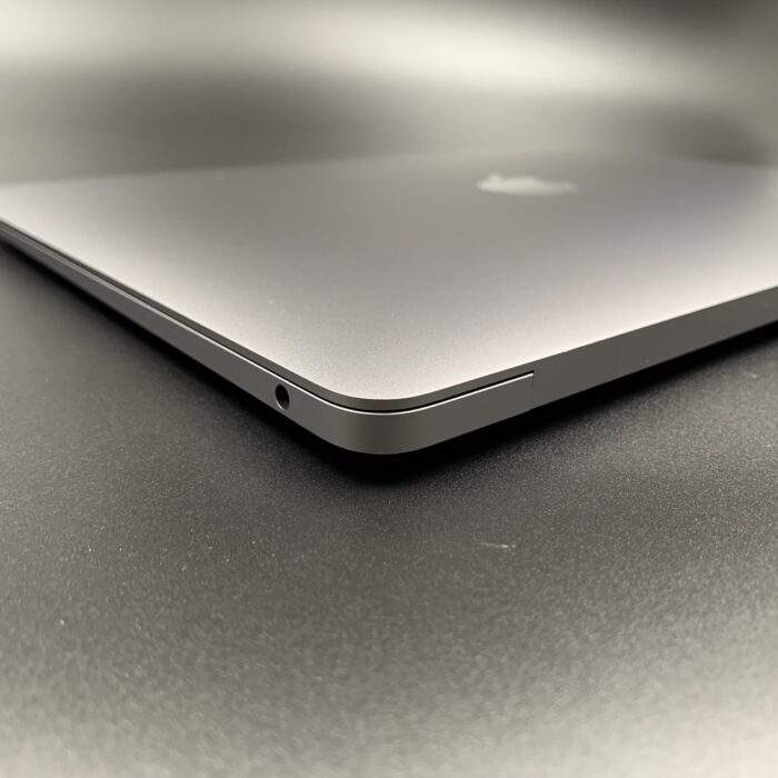 Macbook Air M1 13" Space Grey (Japanese Keyboard) - Image 4
