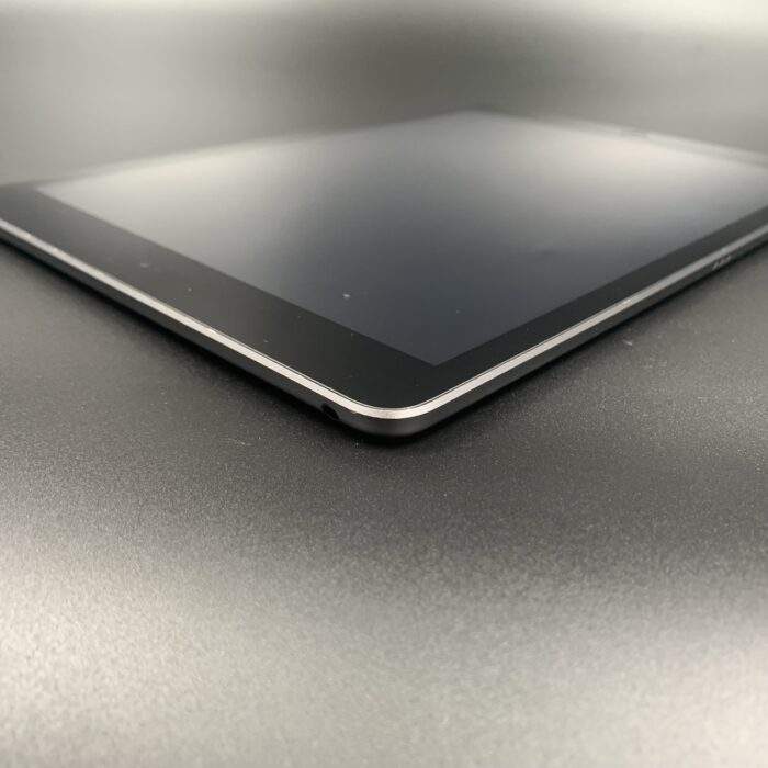 iPad 7th Gen 32GB WIFI Space Grey - Image 3