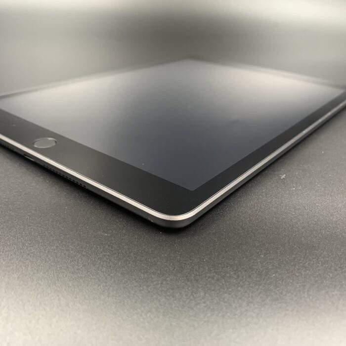 iPad 7th Gen 32GB WIFI Space Grey - Image 5