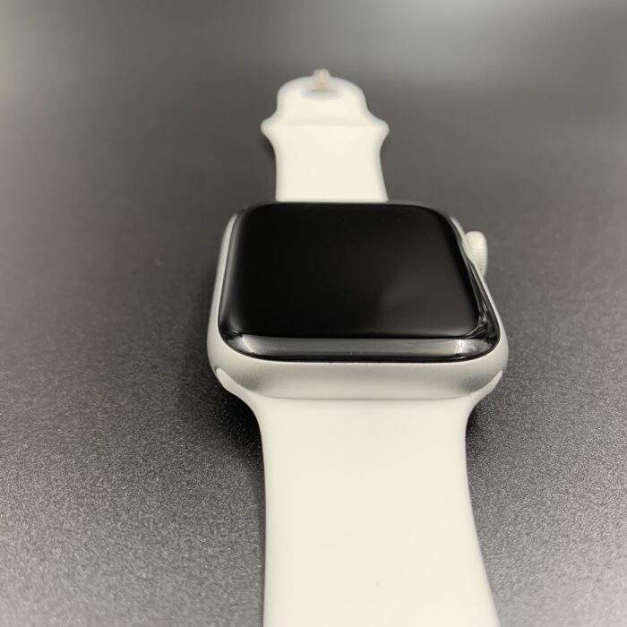 Apple Watch SE 44MM Silver GPS - Image 5
