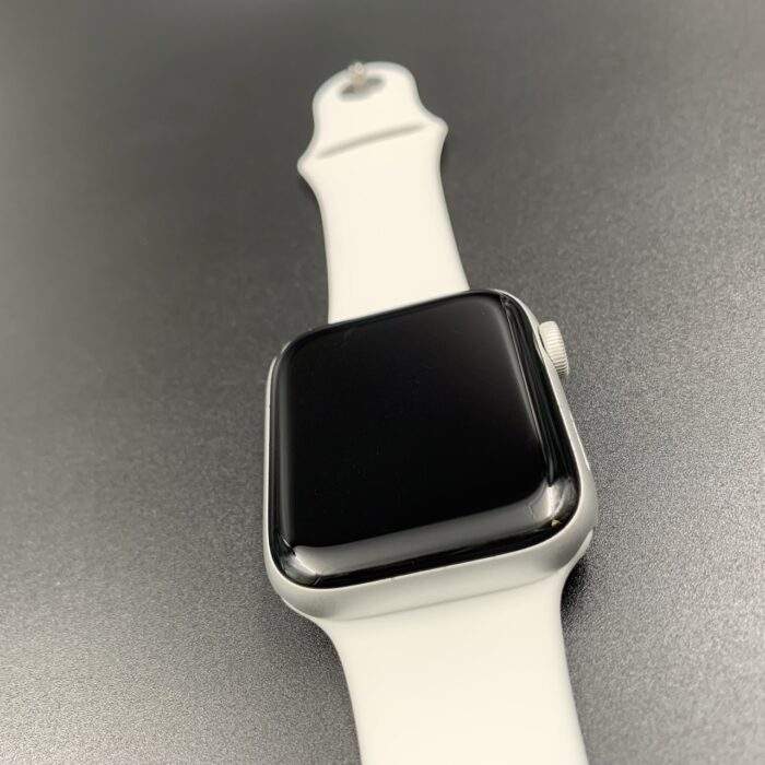 Apple Watch SE 44MM Silver GPS - Image 6