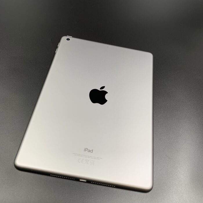 iPad 6th Gen 32GB Space Grey Wifi - Image 6