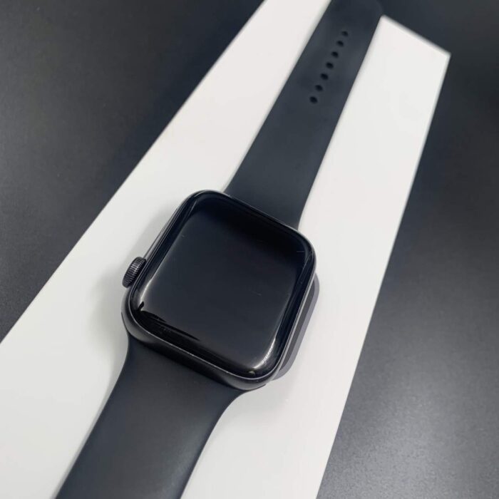Apple Watch SE 44MM Space Grey - Image 7