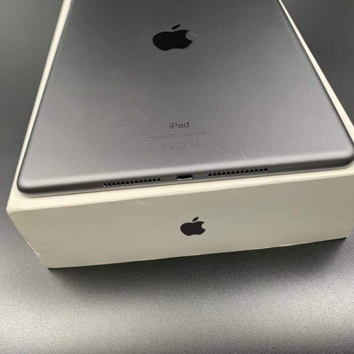 iPad 7th Generation 32GB Wifi Space Grey - Image 7